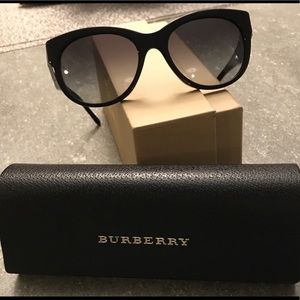 Tortoise / Black Burberry Sunglasses